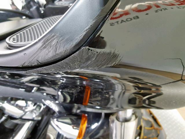 1HD1KHC15KB627199 - 2019 HARLEY-DAVIDSON FLTRX 黑色 照片 14