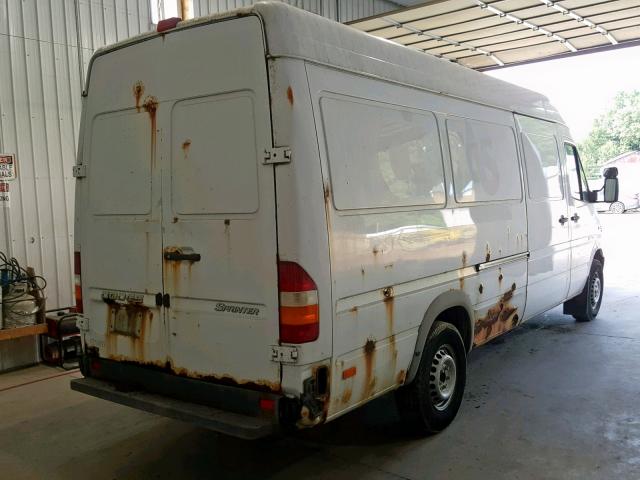 WD0PD744765863230 - 2006 DODGE SPRINTER 2 WHITE photo 4