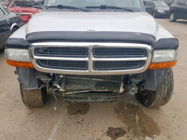 1D7HG38K54S632143 - 2004 DODGE DAKOTA QUA SILVER photo 9