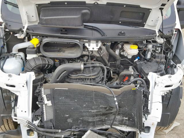3C6TRVCG5KE509396 - 2019 RAM PROMASTER 白色 照片 7