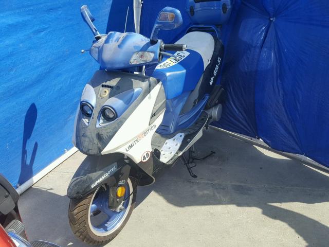 LFFWKT3C383000939 - 2008 ZHEJ SCOOTER BLUE photo 2