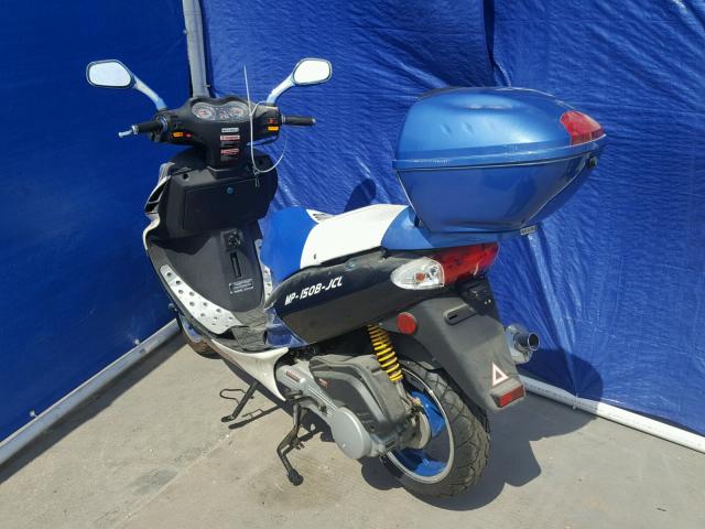 LFFWKT3C383000939 - 2008 ZHEJ SCOOTER BLUE photo 3