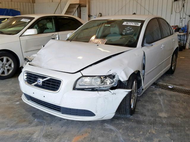 YV1MS382892450512 - 2009 VOLVO S40 2.4I WHITE photo 2