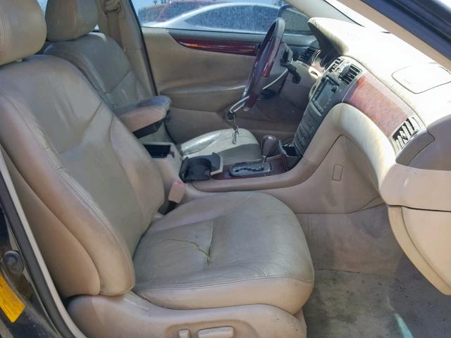 JTHBF30G020047665 - 2002 LEXUS ES 300 GRAY photo 5