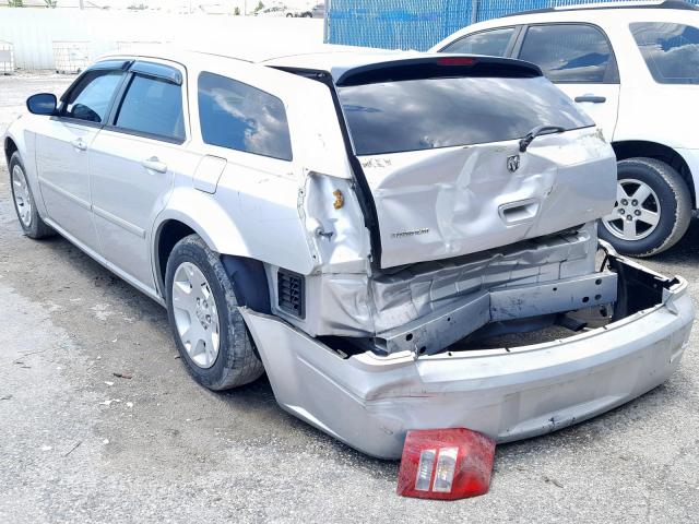 2D4FV47T27H641579 - 2007 DODGE MAGNUM SE SILVER photo 3