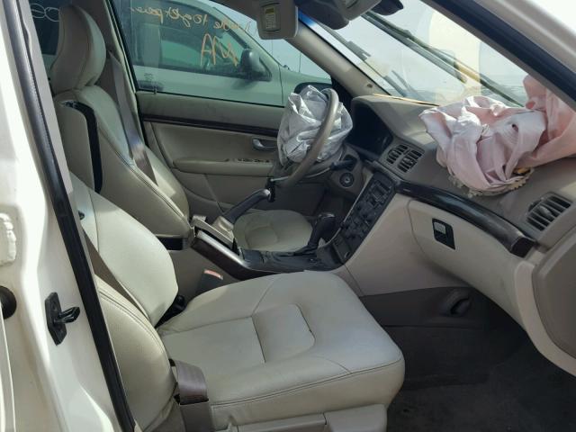 YV1TS92D641359813 - 2004 VOLVO S80 WHITE photo 5