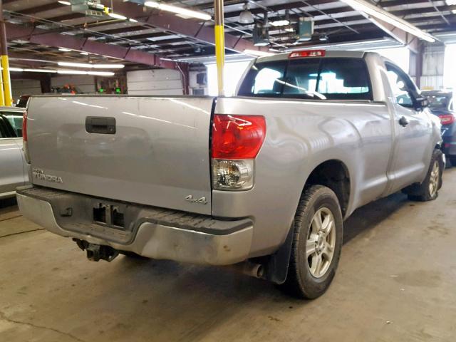 5TFMV52138X082864 - 2008 TOYOTA TUNDRA SILVER photo 4