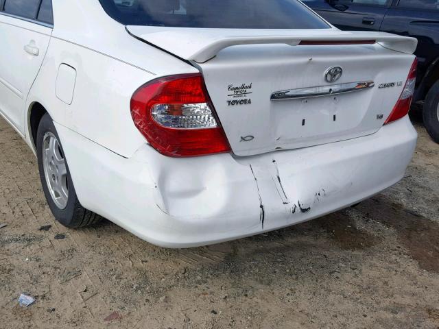 4T1BF32K42U020668 - 2002 TOYOTA CAMRY LE WHITE photo 9