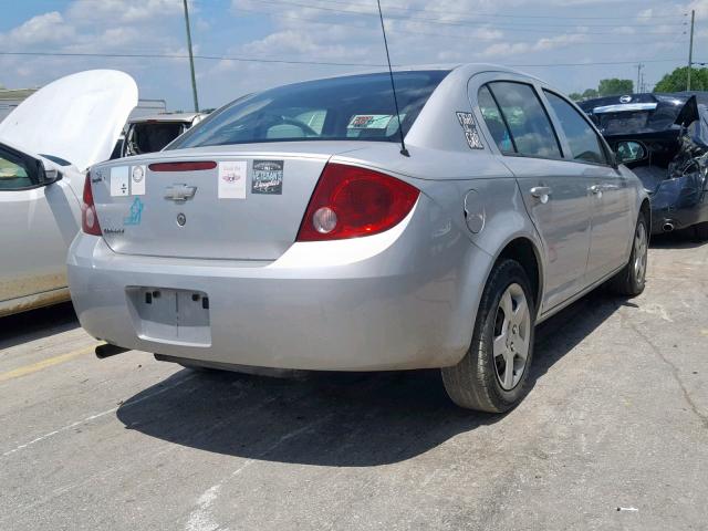 1G1AK52F357501937 - 2005 CHEVROLET COBALT SILVER photo 4