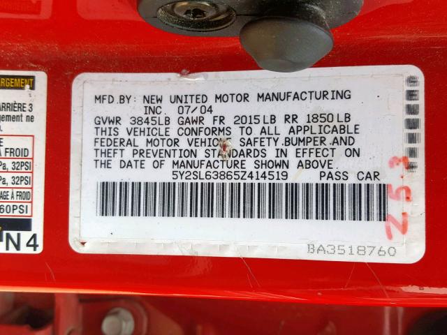 5Y2SL63865Z414519 - 2005 PONTIAC VIBE RED photo 10