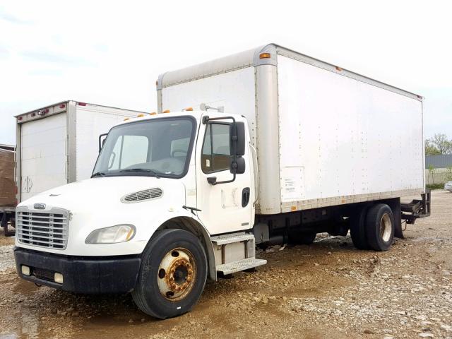 1FVACWDC55HU34236 - 2005 FREIGHTLINER M2 106 MED WHITE photo 2