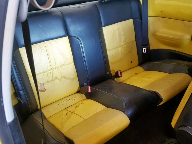 3VWCD21C72M450313 - 2002 VOLKSWAGEN NEW BEETLE 黄色 照片 6