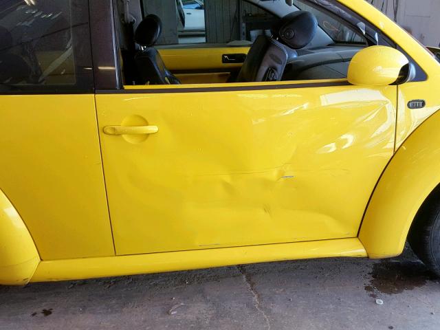 3VWCD21C72M450313 - 2002 VOLKSWAGEN NEW BEETLE 黄色 照片 9