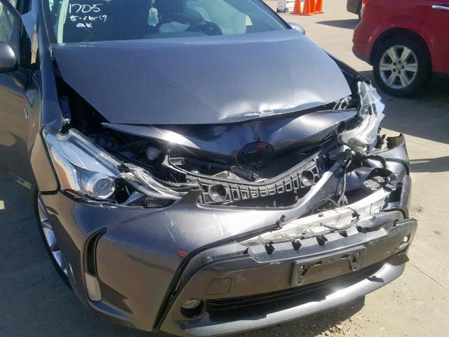 JTDZN3EU8FJ025043 - 2015 TOYOTA PRIUS V GRAY photo 9