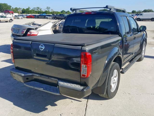 1N6AD07U07C452067 - 2007 NISSAN FRONTIER C BLACK photo 4