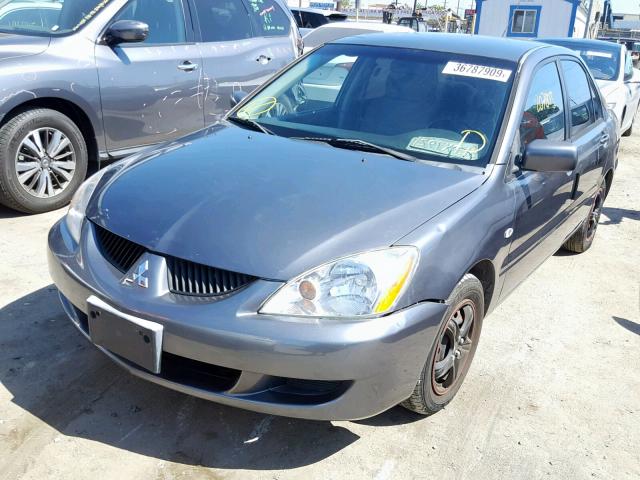 JA3AJ26E85U007714 - 2005 MITSUBISHI LANCER ES GRAY photo 2