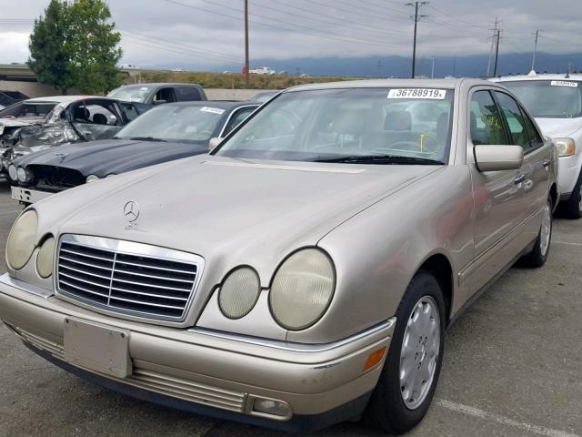 WDBJF65H2XA805778 - 1999 MERCEDES-BENZ E320 GOLD photo 2