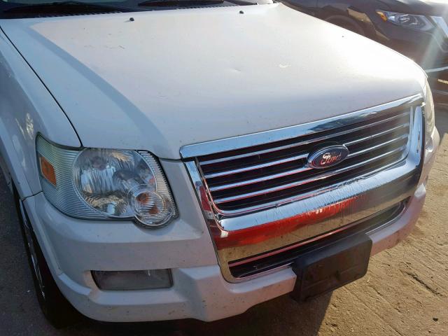 1FMEU65857UB85317 - 2007 FORD EXPLORER L WHITE photo 9