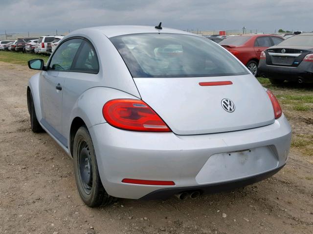 3VWFP7AT6CM623919 - 2012 VOLKSWAGEN BEETLE SILVER photo 3