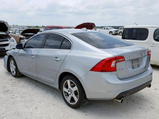 YV1612FS3D2210124 - 2013 VOLVO S60 T5 SILVER photo 3