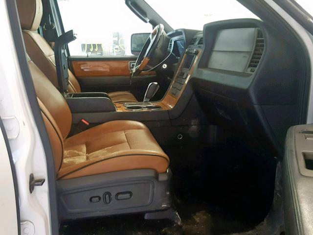 5LMJJ2J56BEJ03655 - 2011 LINCOLN NAVIGATOR 白色 照片 5