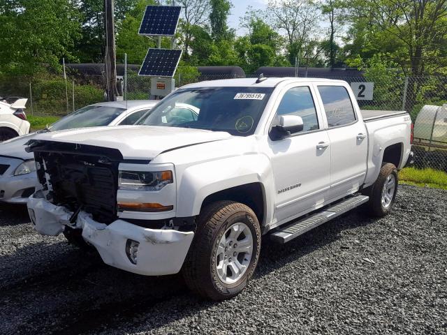 3GCUKREC5JG367041 - 2018 CHEVROLET SILVERADO WHITE photo 2