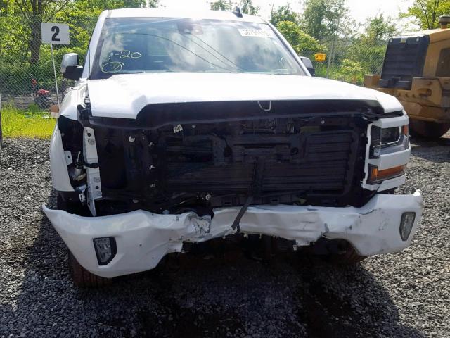 3GCUKREC5JG367041 - 2018 CHEVROLET SILVERADO WHITE photo 9