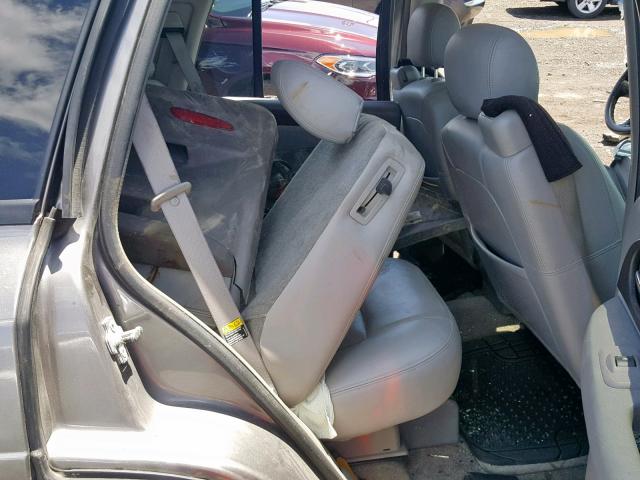 1GKDT13S462197946 - 2006 GMC ENVOY SILVER photo 6