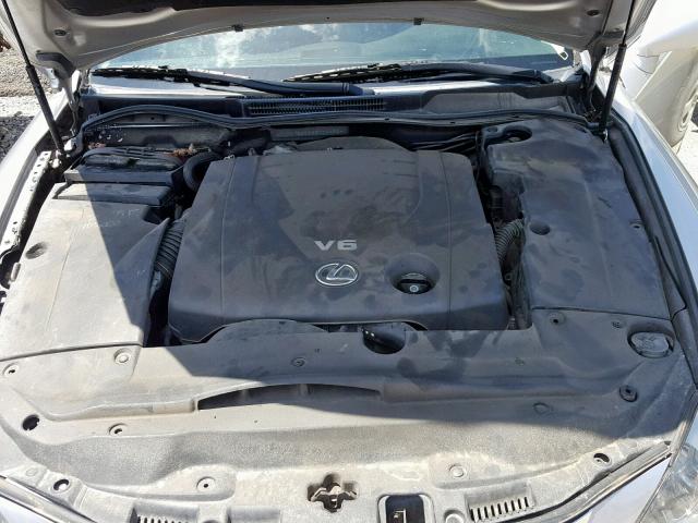 JTHCK262662004495 - 2006 LEXUS IS 250 SILVER photo 7