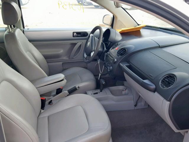 3VWPW31C77M504461 - 2007 VOLKSWAGEN NEW BEETLE Gümüş foto 5