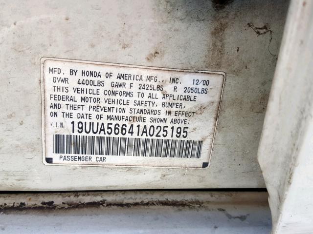 19UUA56641A025195 - 2001 ACURA 3.2TL WHITE photo 10