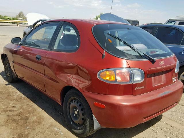 KLATA22662B696787 - 2002 DAEWOO LANOS S GOLD photo 3