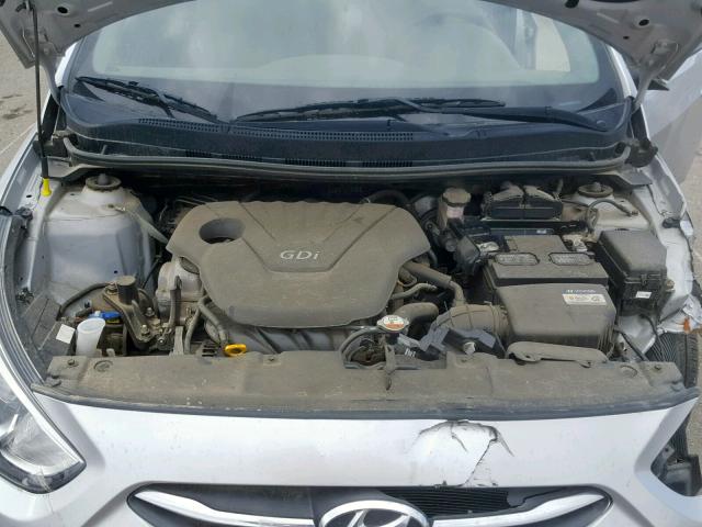 KMHCT4AE7GU038491 - 2016 HYUNDAI ACCENT SE GRAY photo 7