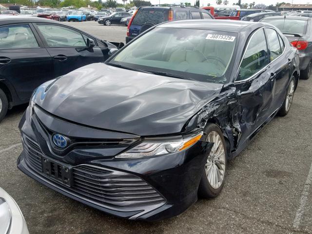 4T1B21HK1JU505291 - 2018 TOYOTA CAMRY HYBR BLACK photo 2