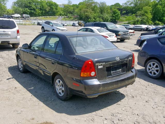 KMHCG45C05U663521 - 2005 HYUNDAI ACCENT GL BLACK photo 3