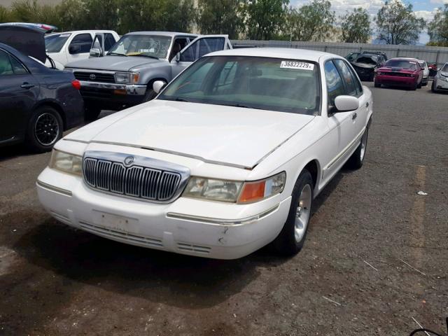 2MEFM74W8XX638321 - 1999 MERCURY GRAND MARQ WHITE photo 2