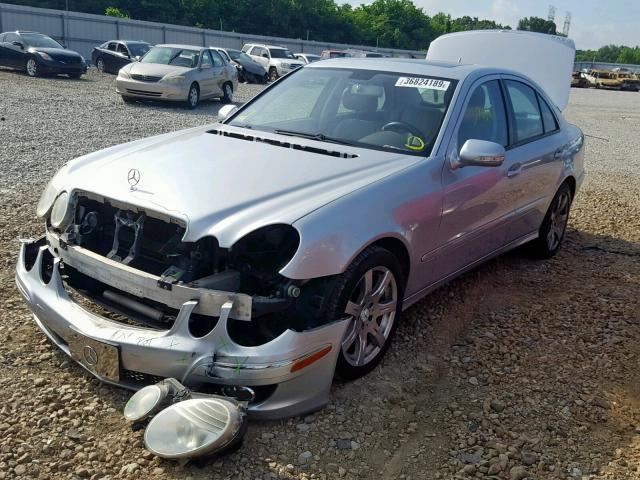 WDBUF56X47B166570 - 2007 MERCEDES-BENZ E 350 SILVER photo 2