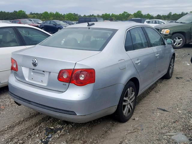 3VWSG71K96M678567 - 2006 VOLKSWAGEN JETTA 2.5 SILVER photo 4