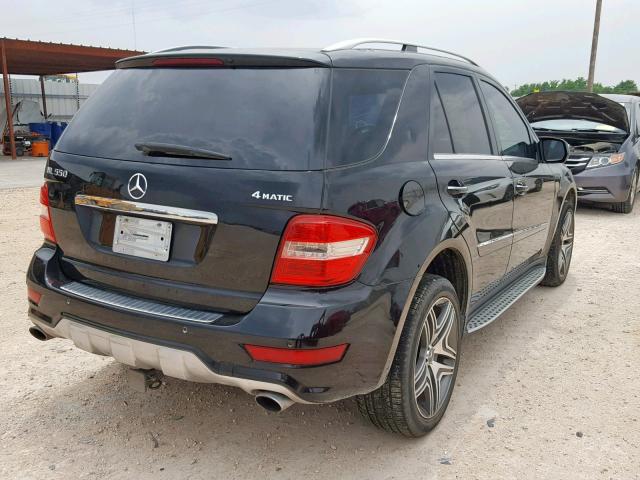 4JGBB7CB3AA557422 - 2010 MERCEDES-BENZ ML 550 4MA BLACK photo 4