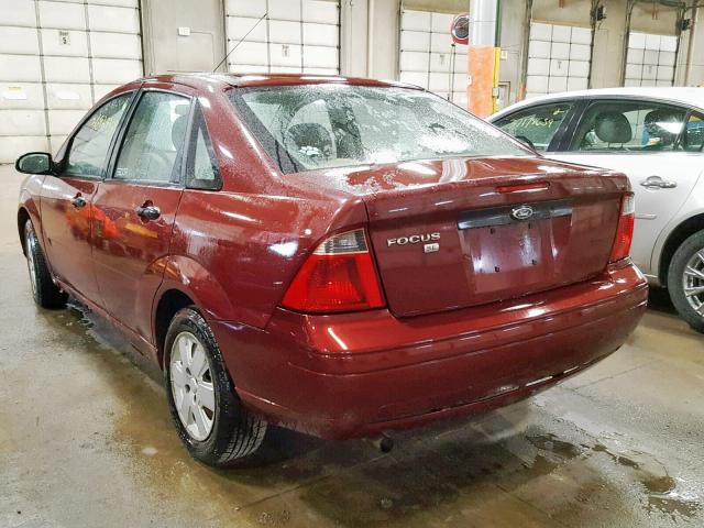 1FAHP34NX7W184639 - 2007 FORD FOCUS ZX4 MAROON photo 3