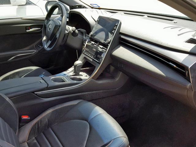 4T1BZ1FB3KU006248 - 2019 TOYOTA AVALON XLE WHITE photo 5