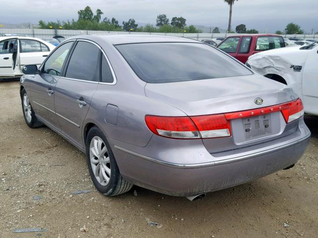 KMHFC46F76A045052 - 2006 HYUNDAI AZERA SE GRAY photo 3