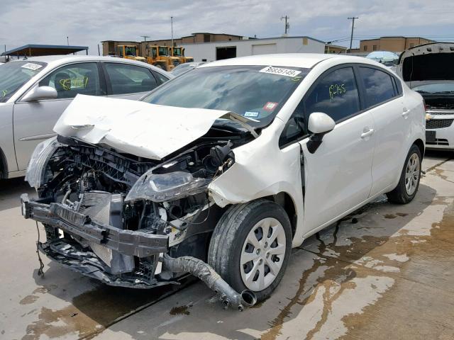 KNADM4A37F6495709 - 2015 KIA RIO LX WHITE photo 2