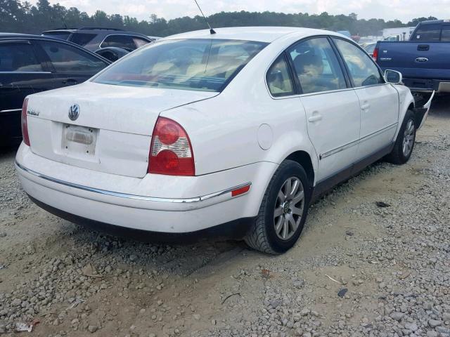 WVWPD63B81P103274 - 2001 VOLKSWAGEN PASSAT GLS WHITE photo 4