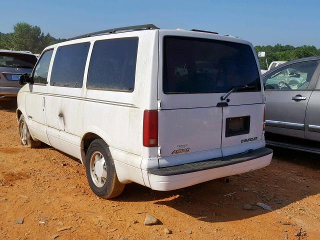 1GNDM19X82B133938 - 2002 CHEVROLET ASTRO WHITE photo 3