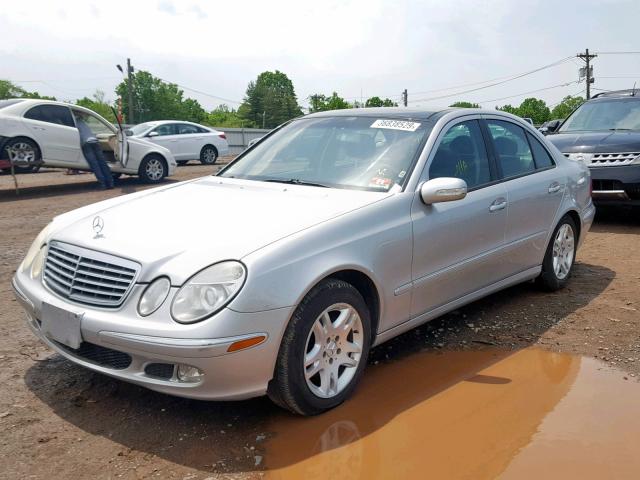 WDBUF65J43A157032 - 2003 MERCEDES-BENZ E 320 SILVER photo 2