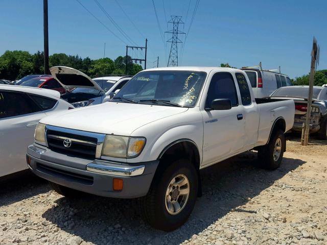 4TASM92NXXZ565741 - 1999 TOYOTA TACOMA XTR WHITE photo 2