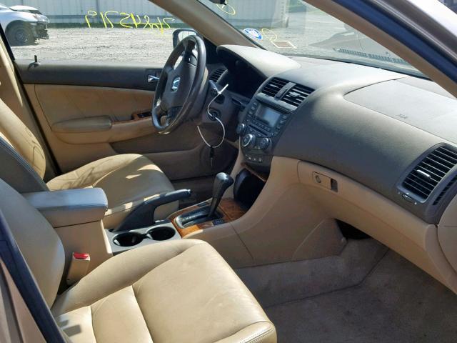 JHMCN36475C014735 - 2005 HONDA ACCORD HYB GOLD photo 5