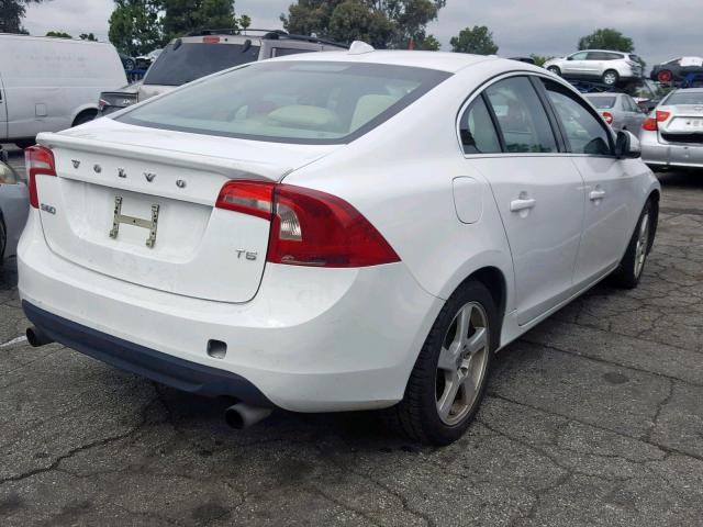 YV1622FSXC2134008 - 2012 VOLVO S60 T5 WHITE photo 4