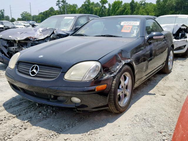 WDBKK65F53F273518 - 2003 MERCEDES-BENZ SLK 320 BLACK photo 2